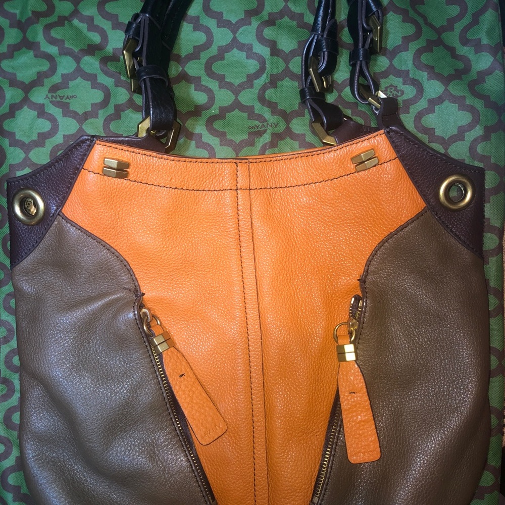 orYANY Bucket Bag